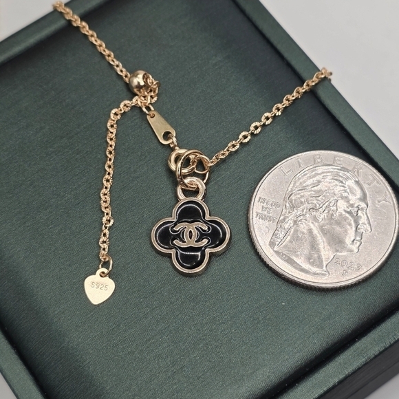 CHANEL Gold and Black Clover Necklace - Picture 1 of 3